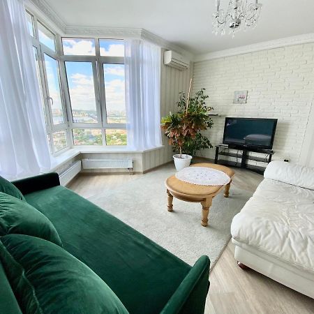 Apartments With Dnipro View 키예프 외부 사진