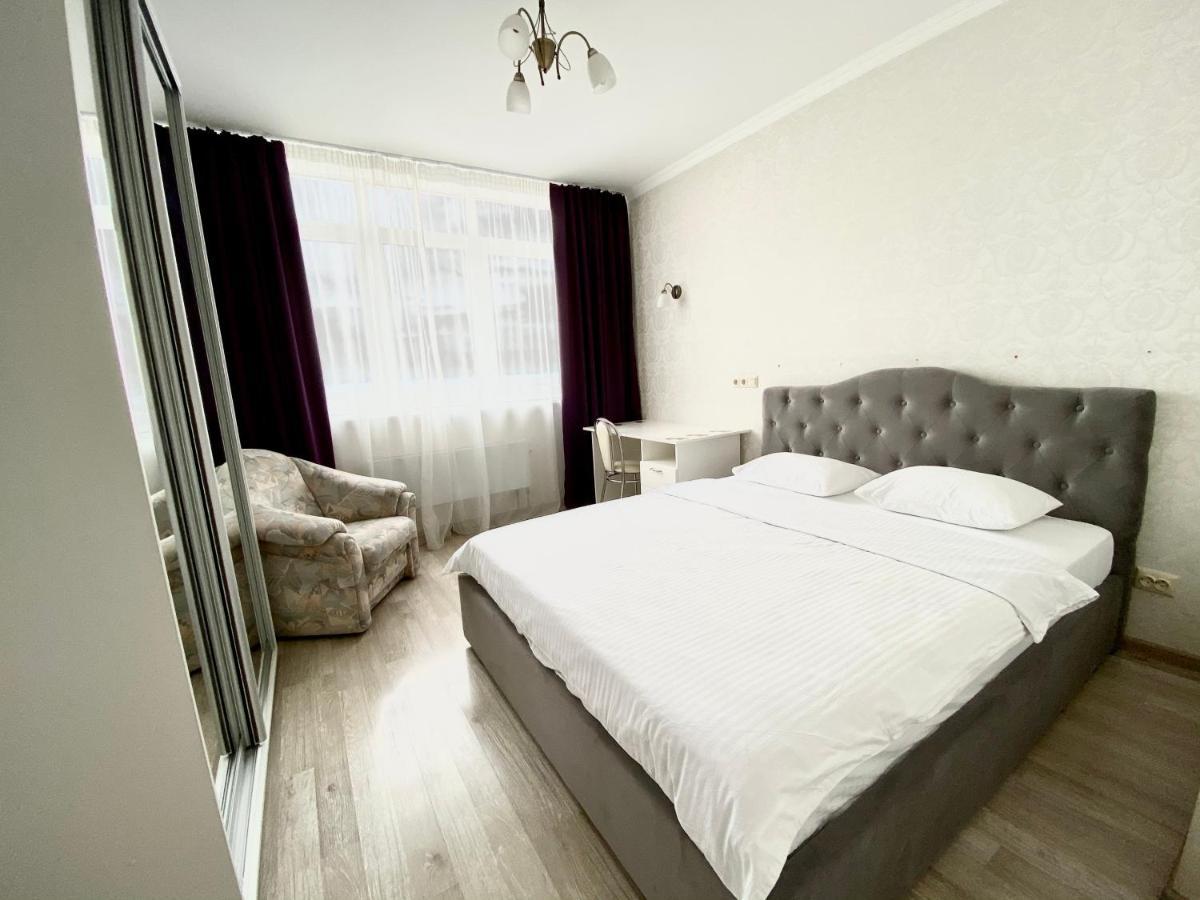Apartments With Dnipro View 키예프 외부 사진