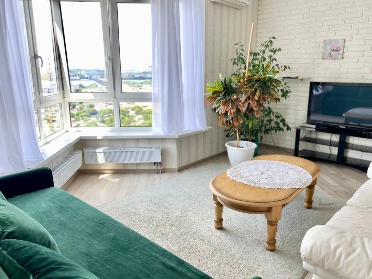 Apartments With Dnipro View 키예프 외부 사진