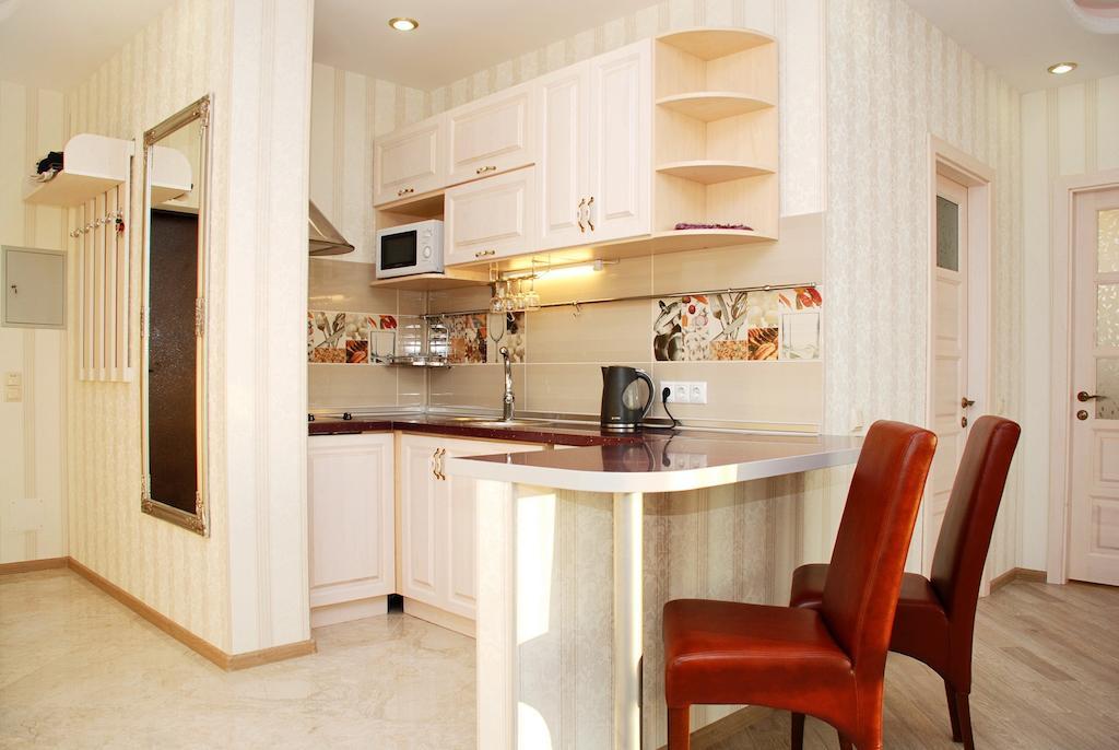 Apartments With Dnipro View 키예프 객실 사진